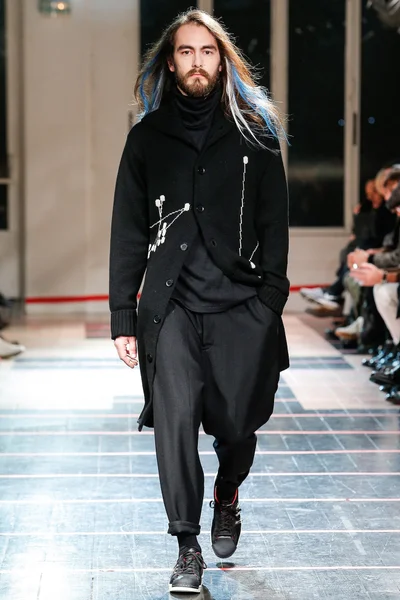 Look 40